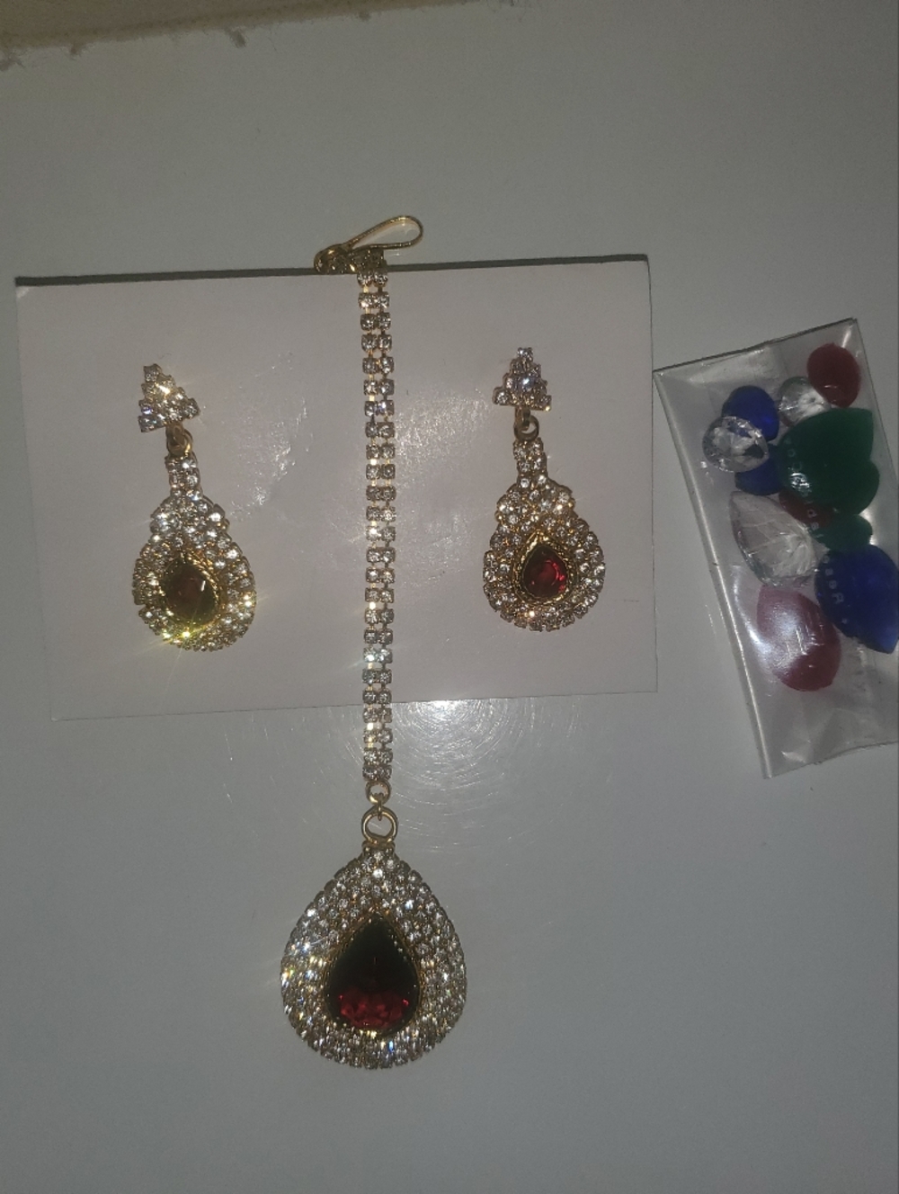 Nwot Indian Pakistani Earring Tikka Set With Color Changing Stones!!